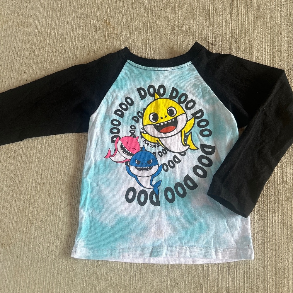 Baby Shark clothes bundle!